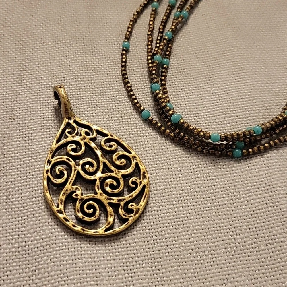 Premier Designs ST. TROPEZ Multi-strand Turquoise Necklace with Pendant - Picture 3 of 3